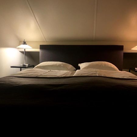 Bed And Breakfast De Biesbosch - In 'T Riet Drimmelen Εξωτερικό φωτογραφία