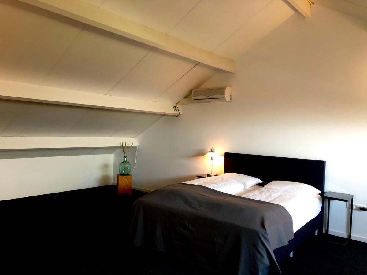 Bed And Breakfast De Biesbosch - In 'T Riet Drimmelen Εξωτερικό φωτογραφία