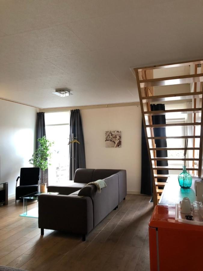 Bed And Breakfast De Biesbosch - In 'T Riet Drimmelen Εξωτερικό φωτογραφία